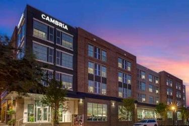 Staybridge Suites Hotel