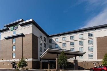 Holiday Inn Express & Suites/Vista